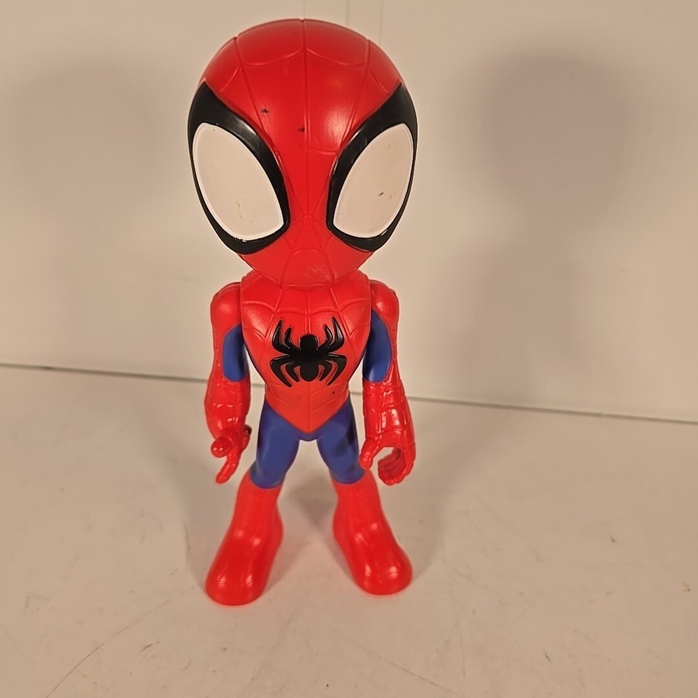 Spidey and His Amazing Friends Supersized Spidey 9-inch Action Figure